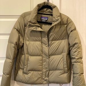 Patagonia Women’s Silent Down Jacket